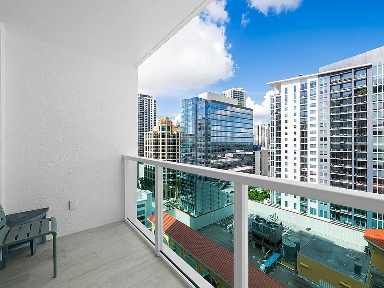 350 SE 2nd St #2280 — Photo 14