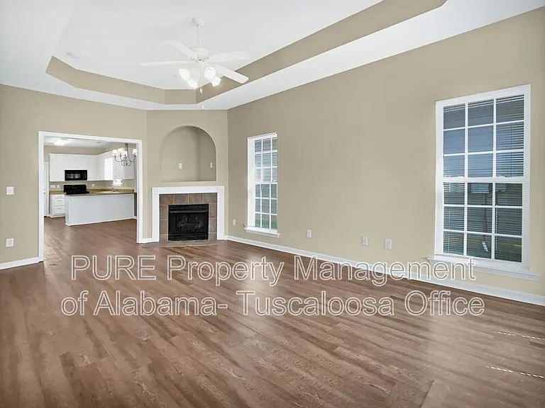 9750 Moonlight Dr — Photo 2