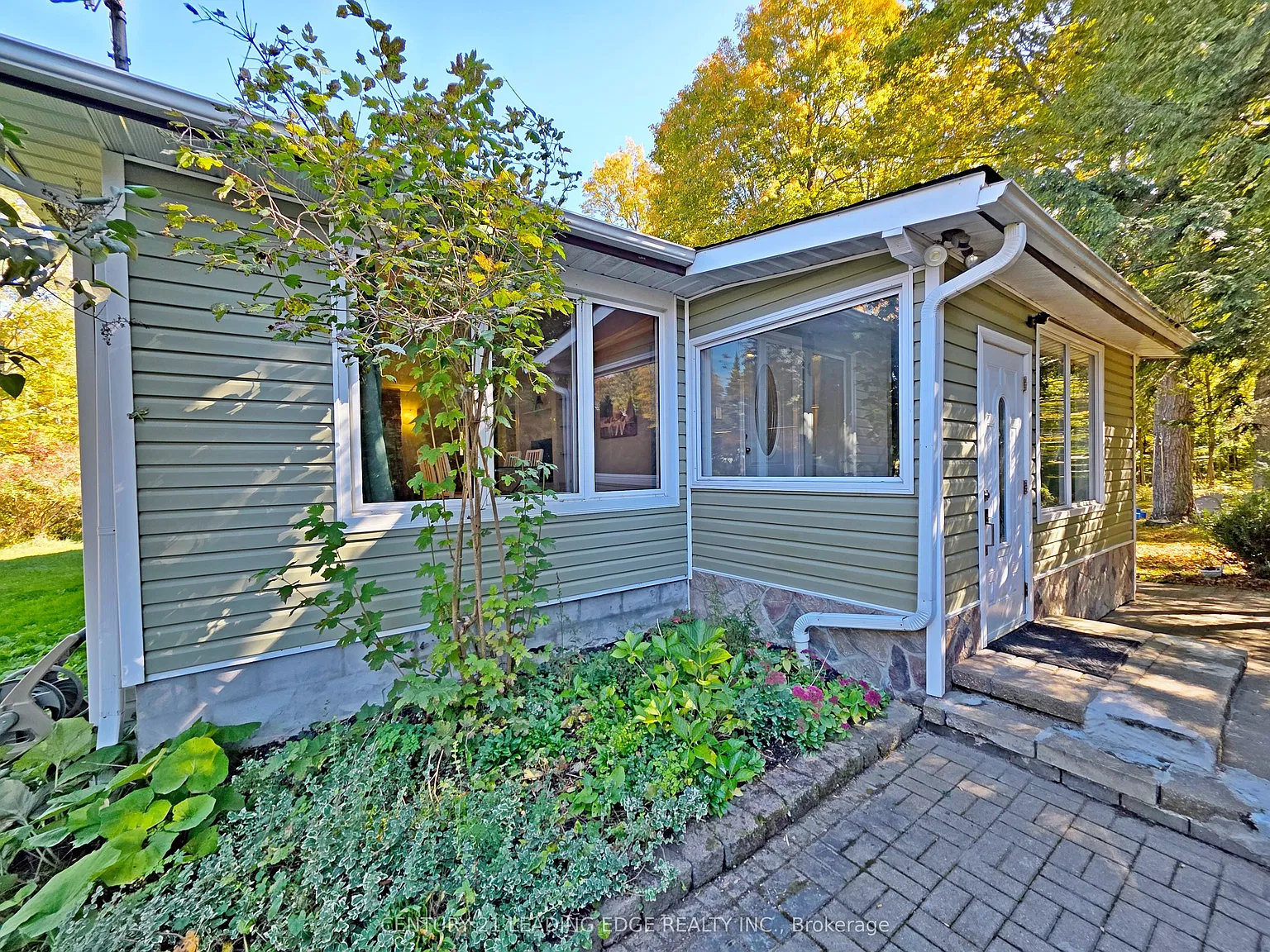 3 bed, $2,450 — Photo 1