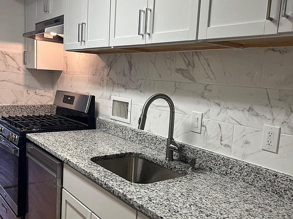 2nd image of 3100 S Manchester St APT 827