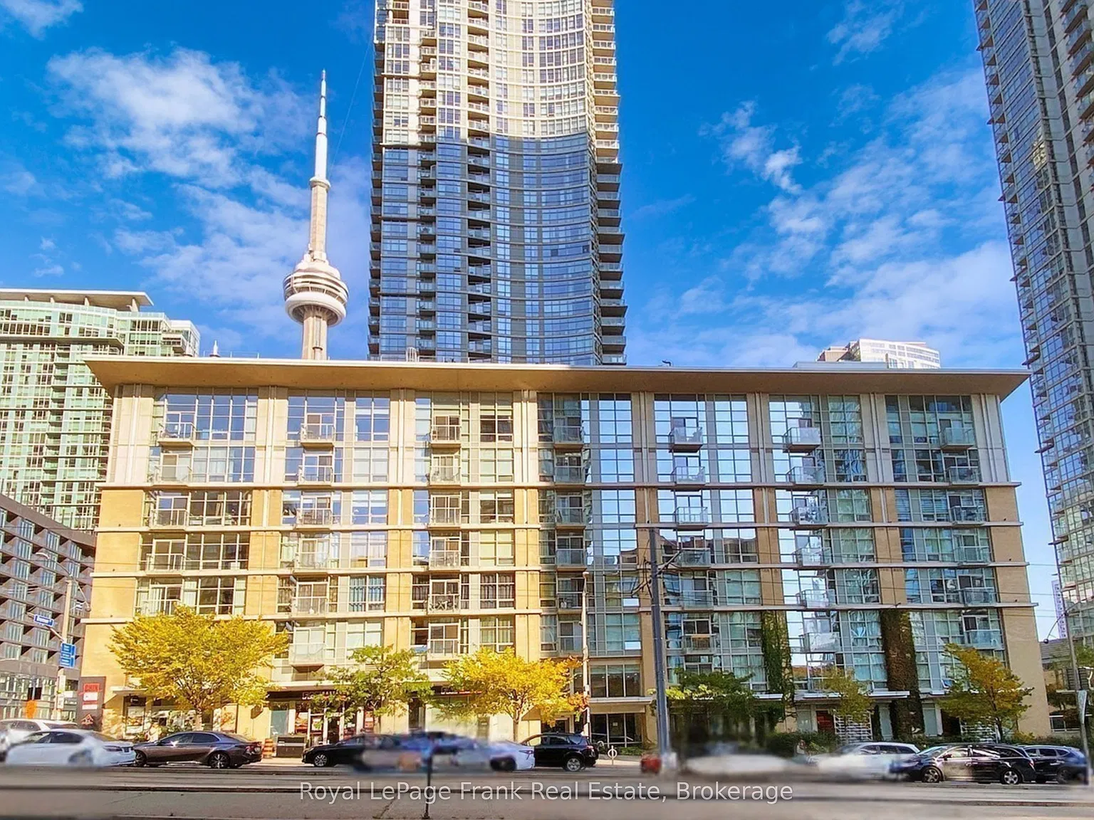 9 Spadina Ave — Photo 1