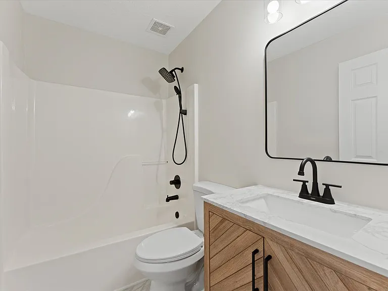 2127 Algiers St — Photo 11