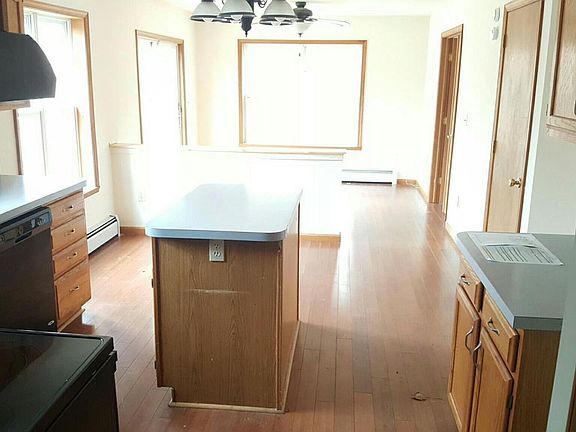 5th image of 210 Dry Pond Dr