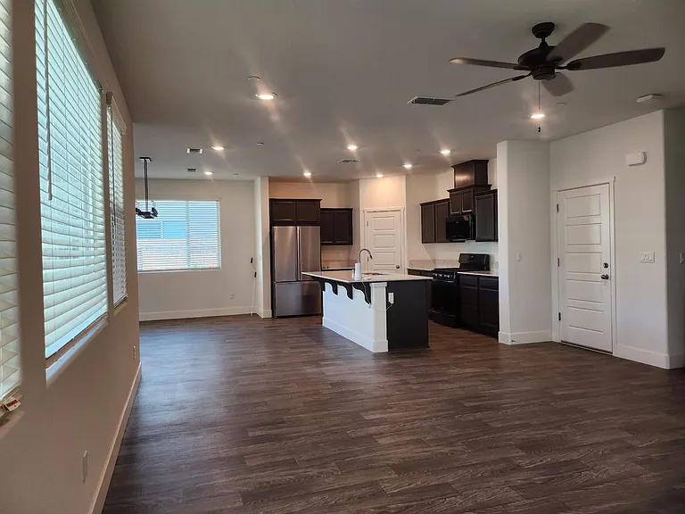 2455 Robledo Way — Photo 14