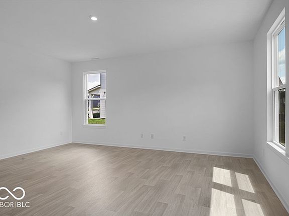 2nd image of 4753 E Summerfield Dr