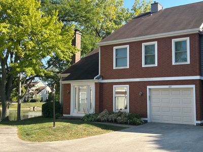 105 S Stonington Dr, Palatine, IL, 60074