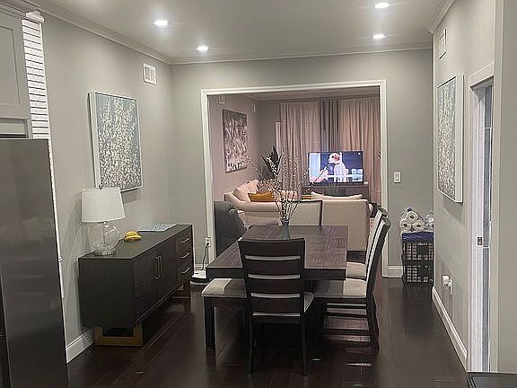 3rd image of 110 Essex St