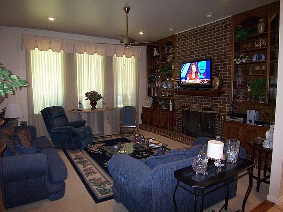 4th image of 2721 Canyon Oaks Ct