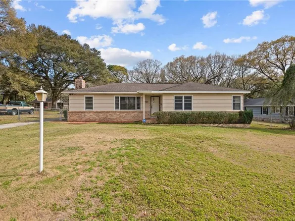 7421 Pinewood Dr, Theodore, AL 36582