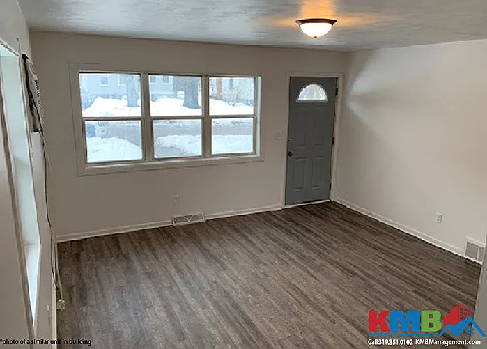 1615 Crescent St — Photo 5