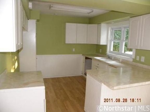 4th image of 14816 Hillside Ln
