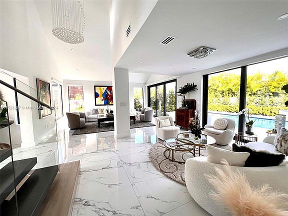 3rd image of 5443 NW 94th Doral Pl