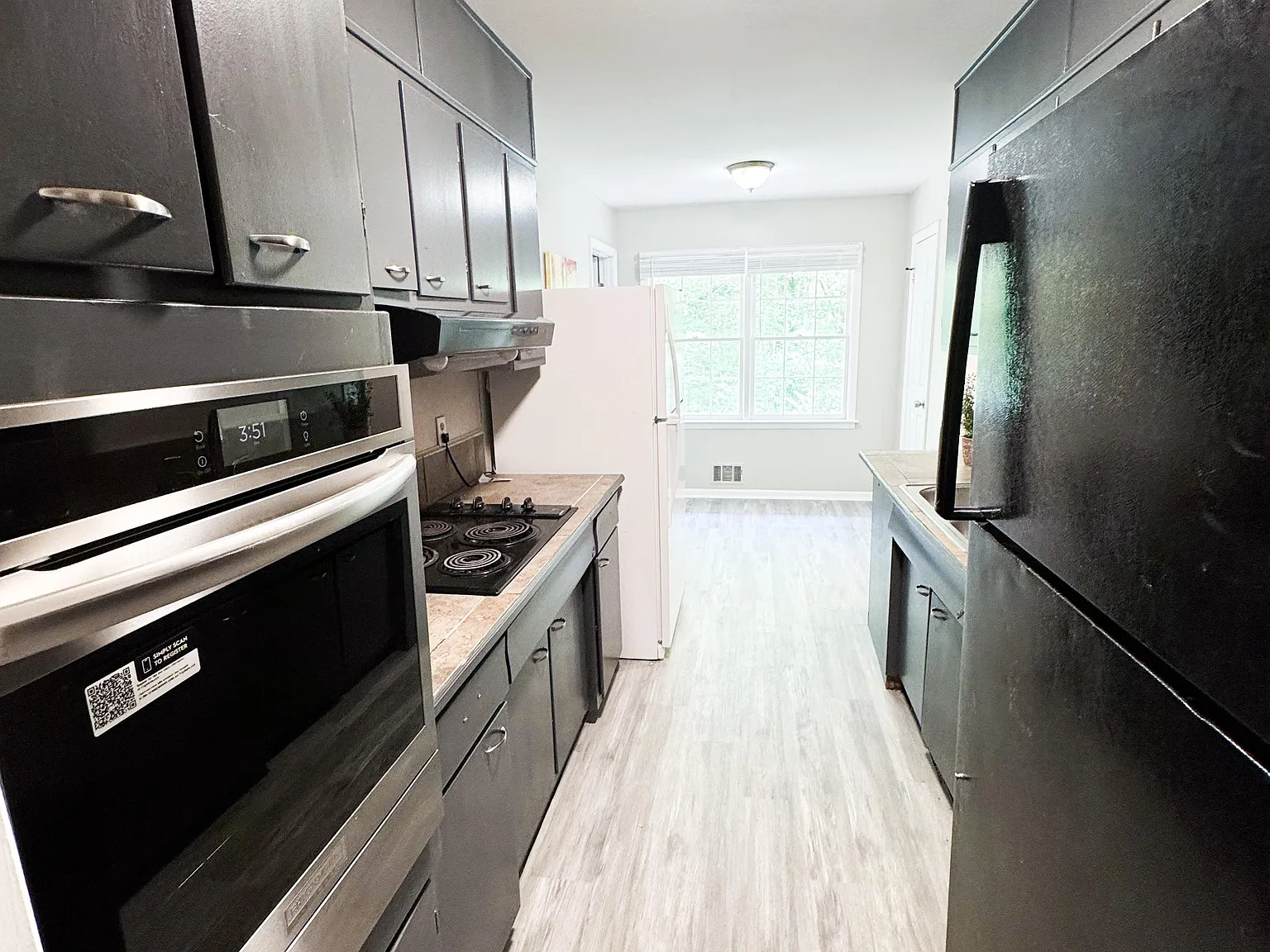 4 bed, 4.0 bath, 2100 sqft, $646 — Photo 4