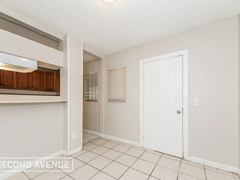 4157 McMillan Cir — Photo 8