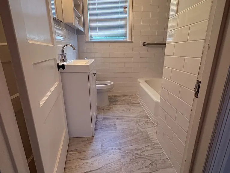 235 Madison Blvd — Photo 21