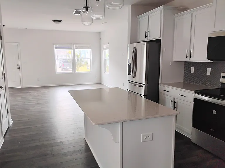741 Candela Ct — Photo 3