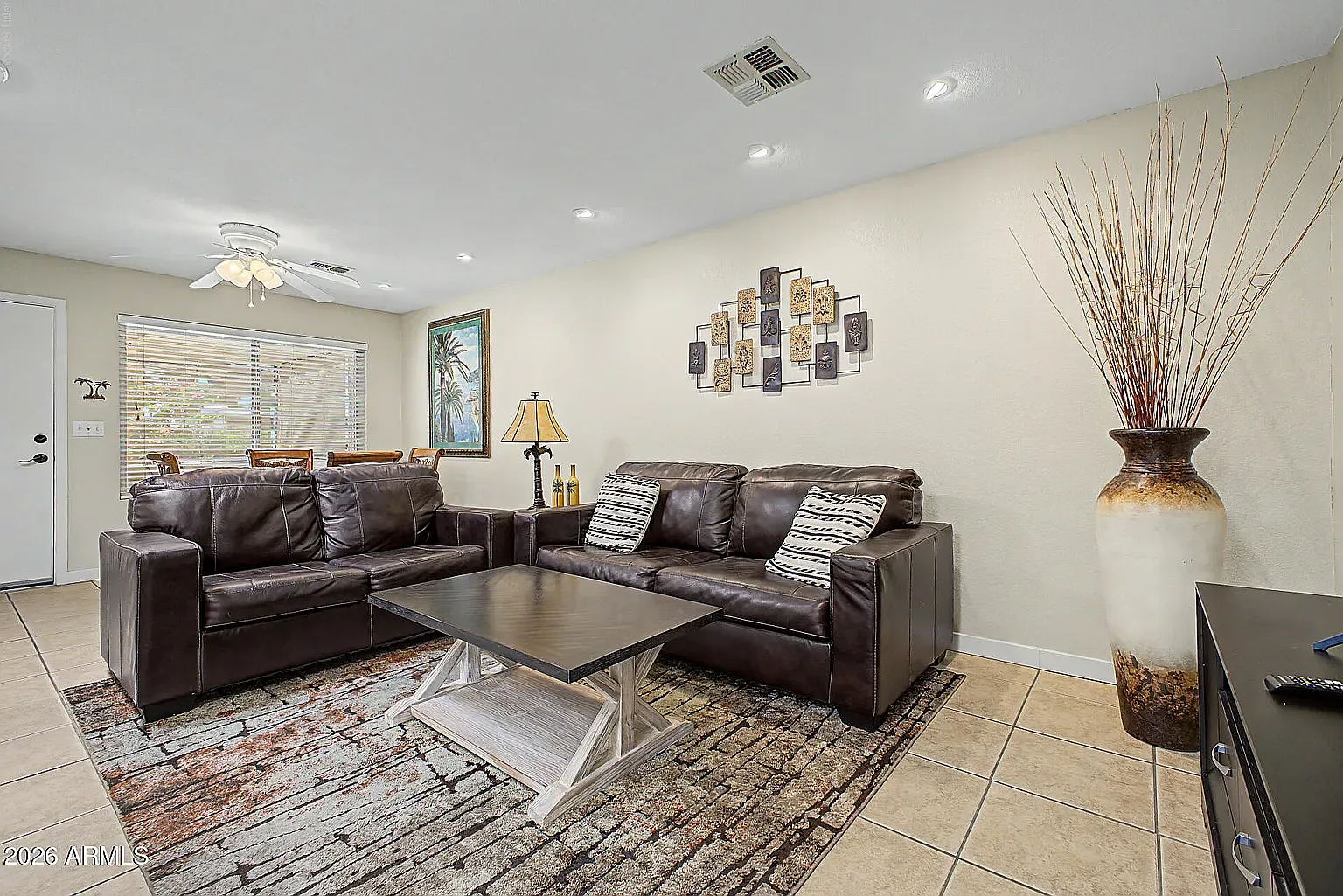 2 bed, 932 sqft, $1,595 — Photo 4