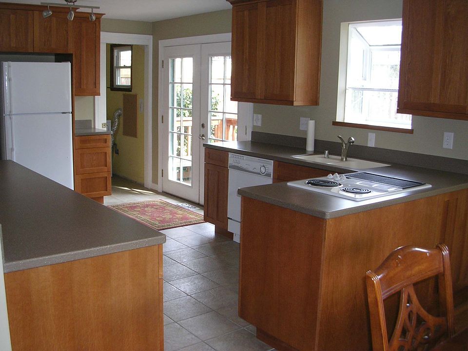 Beautiful Brand New Kitchen