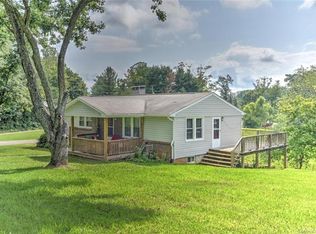 4 Dix Creek No 2 Rd, Leicester, NC 28748