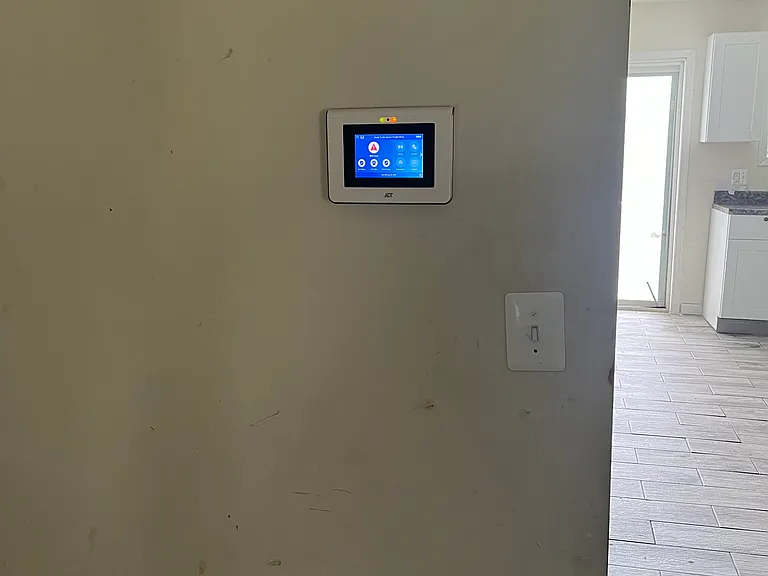 304 South St — Photo 9