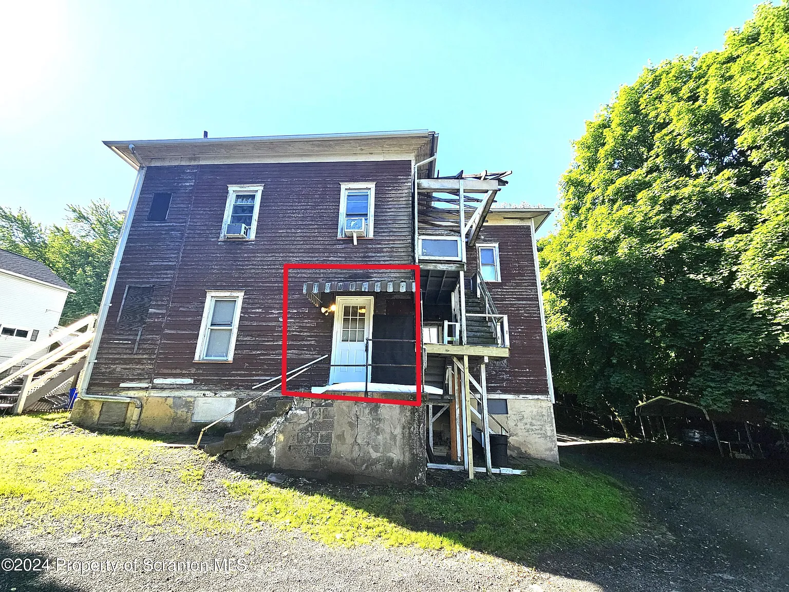 2 bed, 1.0 bath, 950 sqft, $1,150 — Photo 2