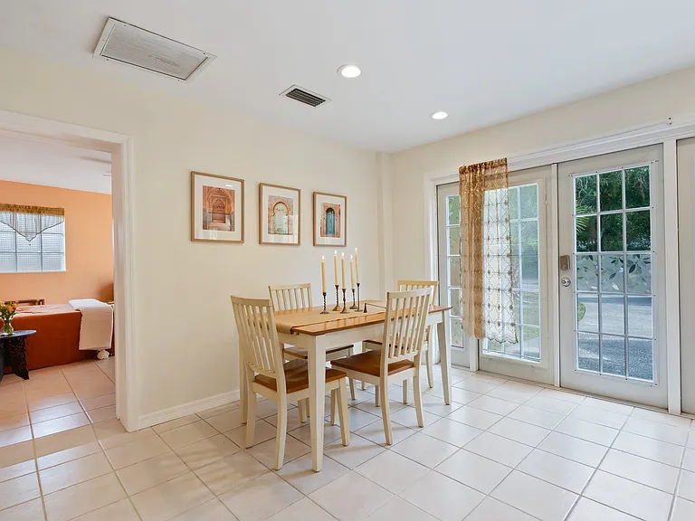 425 Edwards Dr #A — Photo 6