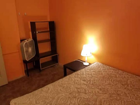 4th image of 3041 S Michigan Ave #0