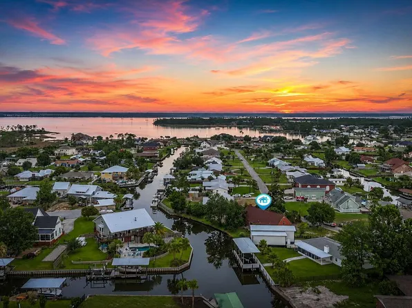 4443 Schooner Ln, Lynn Haven, FL 32444