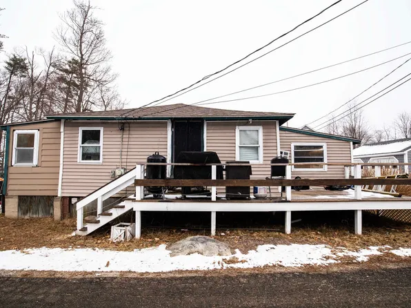 211 Chases Grove Road, Derry, NH 03038