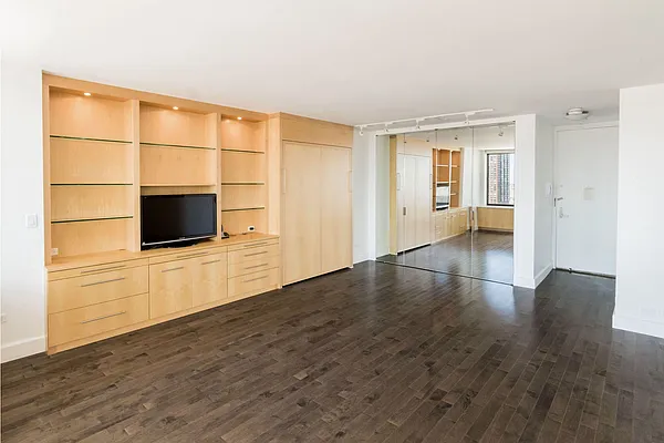 Sold by Brown Harris Stevens | media 6