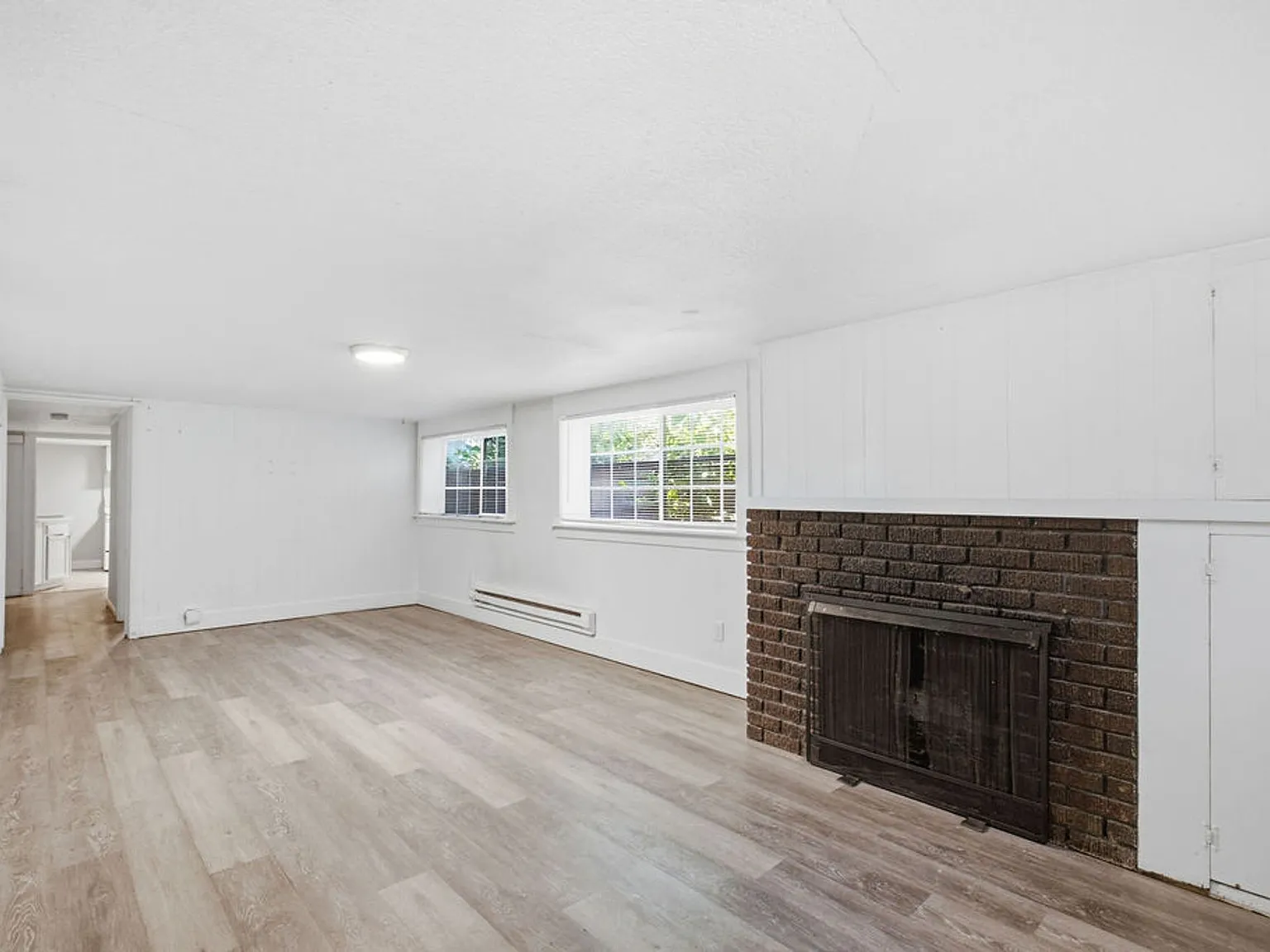 Students Welcome! Charming 2-Bedroom, 1-Bath Basement Unit In The Heart Of Downtown Fort Collins! — Photo 3