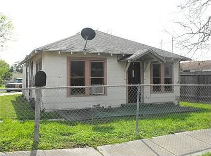 1st image of 219 Clemmer St