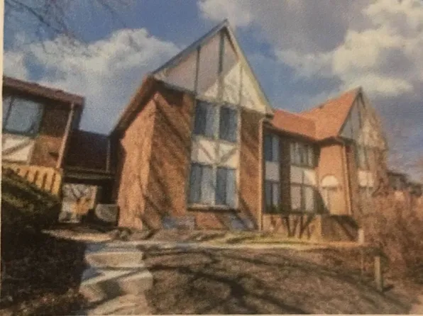 5345 Valley Ln E, Columbus, OH 43231