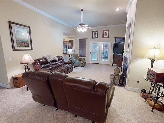 4th image of 1618 S River Meadows Dr
