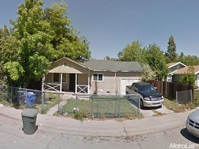 2831 34th Ave photo 1