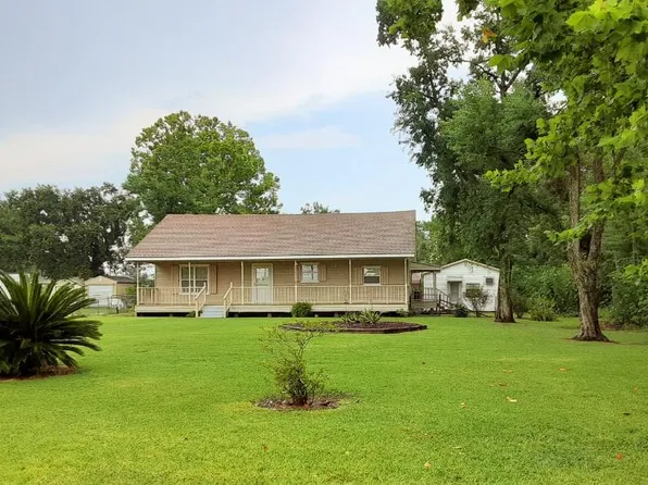 431 Dantin St, Raceland, LA 70394