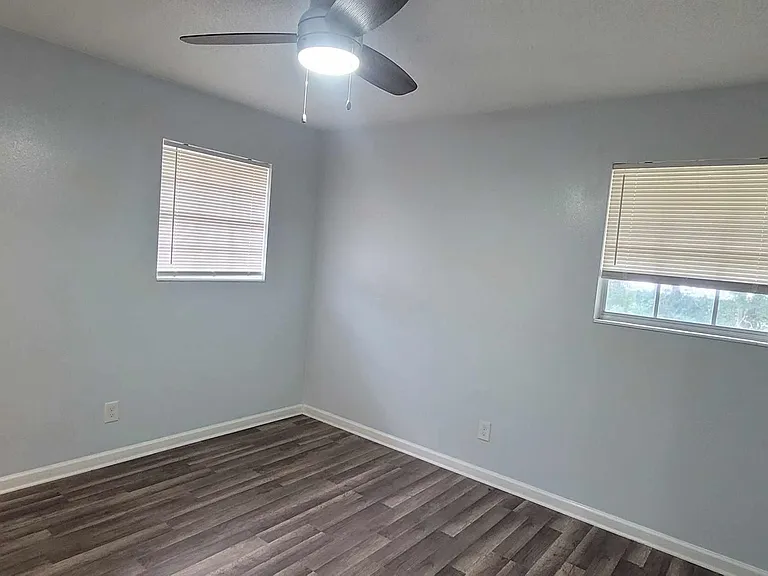 637 Stiles Ave #639-1/2 — Photo 6