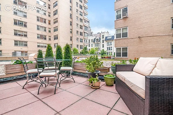 Sold by Compass | media 16