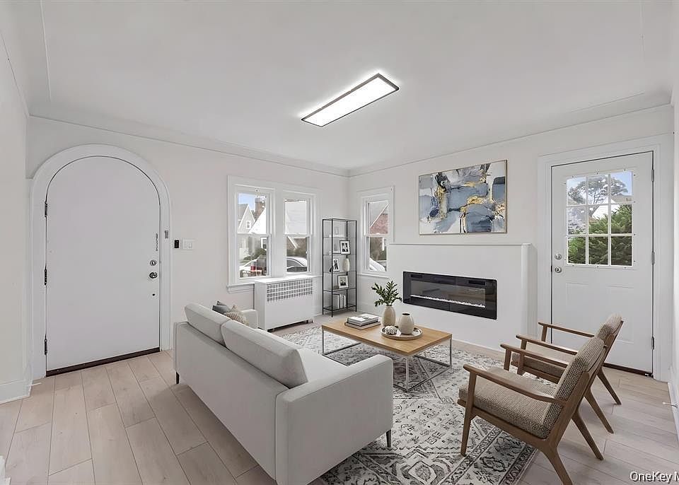 1st image of 2 Fordham Place