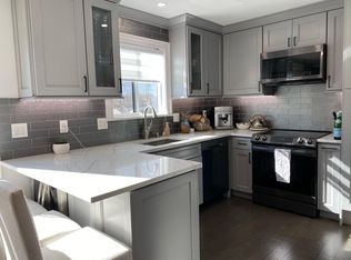 80 Lawn Ave APT 5, Stamford, CT 06902