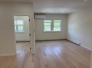 22-56 Steinway St #3, Astoria, NY 11105