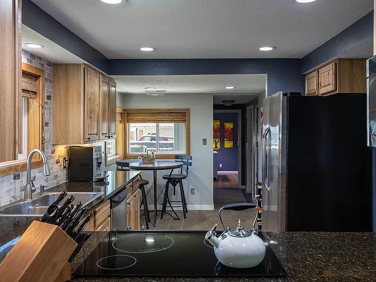 4804 N Walnut St #A — Photo 4