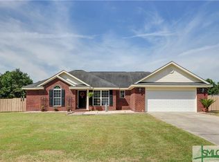 404 Charlotte Dr, Bloomingdale, GA 31302