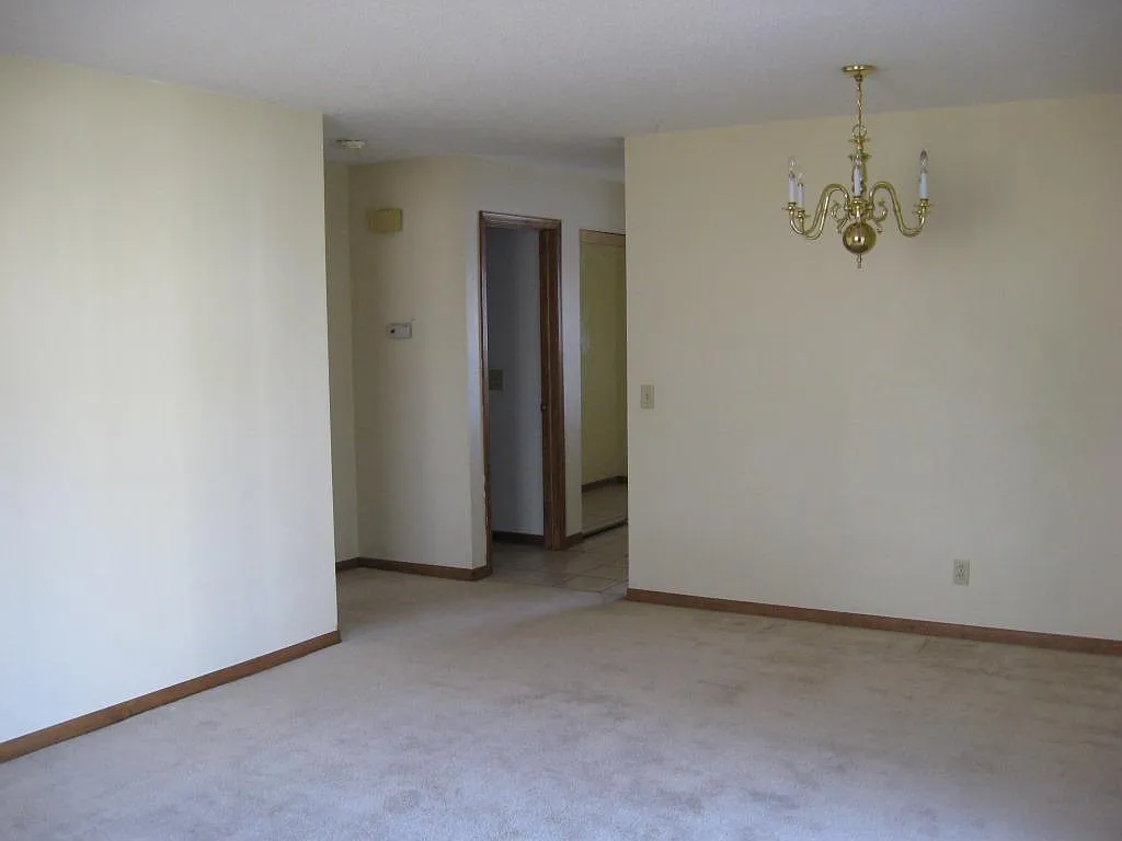 4 bed, $2,995 — Photo 3