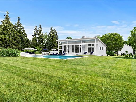 5th image of 55 Peconic Ave