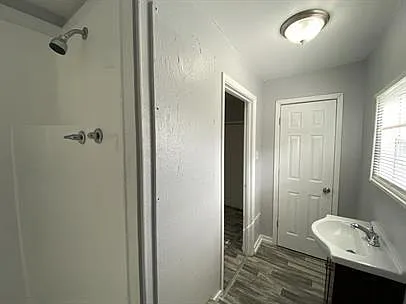 800 W Washington St #4 — Photo 24