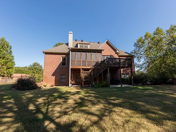5th image of 1070 Dunsmore Dr