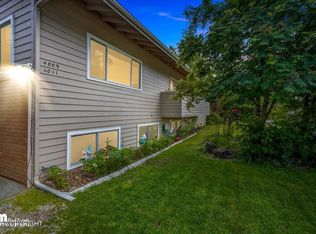 4011 Merrill Dr #2B, Anchorage, AK 99517