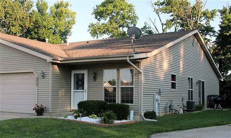 1st image of 2402 Prim Rose Dr
