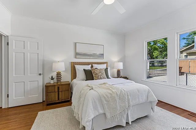 120 Lamont Ave — Photo 28